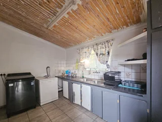 **Charming 3-Bedroom Home in Prime Location**