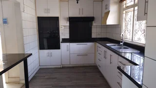 Charming 3-Bedroom Home with Granny Cottage in the Heart of Glenwood