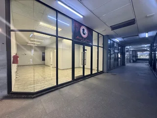 Prime Ground Floor Retail Outlet For Sale in Umhlanga Ridge