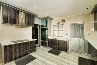 Stunning four bedroom home in the prestigious Mt Edgemount area for sale