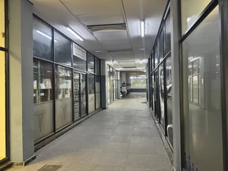 Prime Ground Floor Retail Outlet For Sale in Umhlanga Ridge