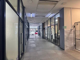 Prime Ground Floor Retail Outlet For Sale in Umhlanga Ridge