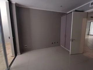 Spacious 2 bedroom 2 bathroom apartment for sale in Umhlanga Ridge