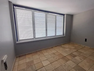 Spacious 2 bedroom 2 bathroom apartment for sale in Umhlanga Ridge