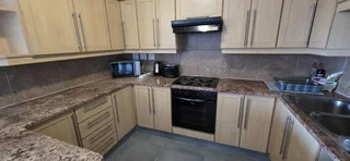 Apartment For Sale in Diaz Industria, Mossel Bay