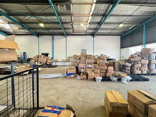 Affordable 900sqm Industrial Warehouse to Let