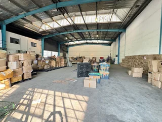 Affordable 900sqm Industrial Warehouse to Let