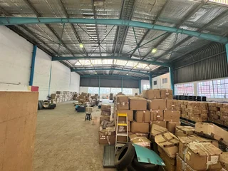 Affordable 900sqm Industrial Warehouse to Let
