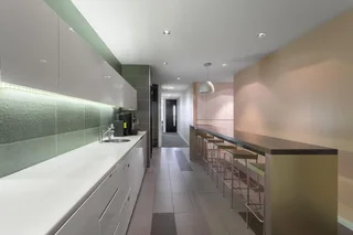 Find office space in Regus Cradlestone Mall for 5 persons with everything taken care of