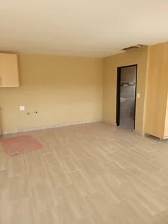 Secure 1-Bedroom Apartment In Columbine Avenue, Mondeor