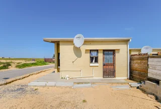 Charming Corner Home in Greenville Garden City, Fisantekraal