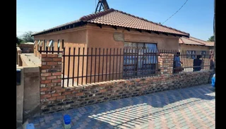 Spacious 1-Bedroom Unit To Rent In Ga-rankuwa Zone 3.