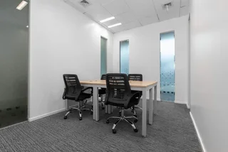 Find office space in HQ Nelspruit for 5 persons with everything taken care of