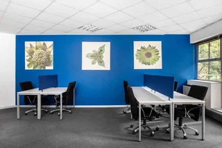 All-inclusive access to coworking space in Regus Parktown