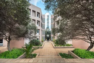 All-inclusive access to coworking space in Regus Parktown