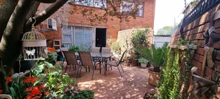 Immaculate Townhouse - Neat As A Pin