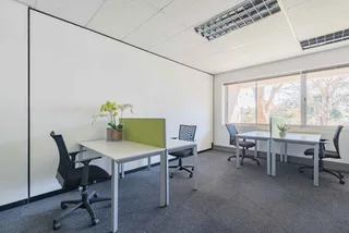Discover many ways to work your way in Regus Woodmead Country Club Estate.