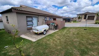 Townhouse For Sale in Seemeeu Park, Mossel Bay