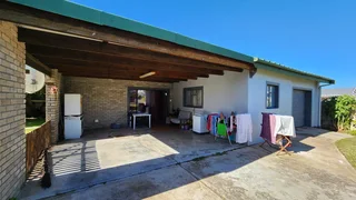 House For Sale in Hartenbos Central, Hartenbos