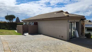 Townhouse For Sale in Seemeeu Park, Mossel Bay