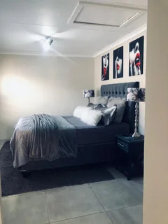 Secure 1-bedroom And 1-bathroom Apartment In Justin Road, Broadwood