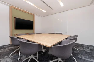Private office space tailored to your business’ unique needs in Regus Beethoven St
