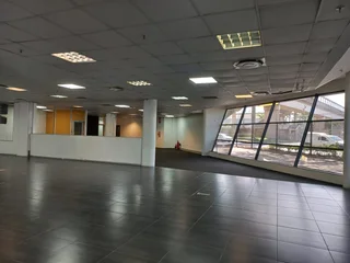 Prime Showroom available to let in Umgeni Business Park