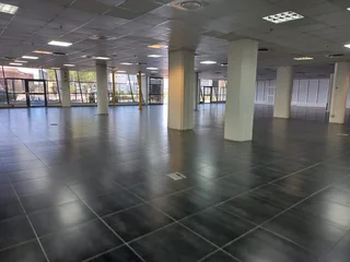Prime Showroom available to let in Umgeni Business Park