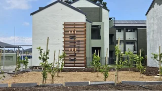 Spacious, secure &amp; modern living