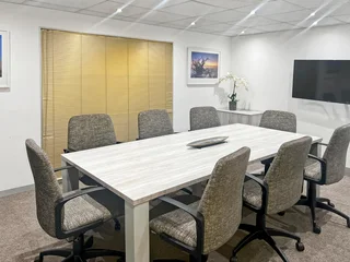 Open plan office space for 10 persons in Regus Pietersburg, Limpopo