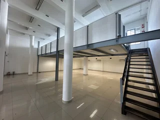 BRICKFIELD BUSINESS PARK | RETAIL SPACE TO RENT | SALT RIVER | 160m²