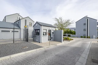 Gorgeous Ground-Floor Apartment – Move-In Ready!