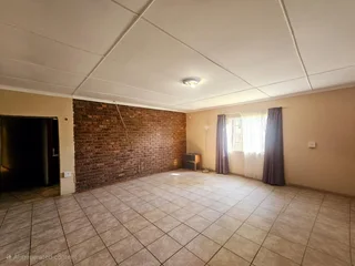 Four Bedroom Home With Big Yard