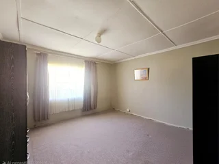 Four Bedroom Home With Big Yard