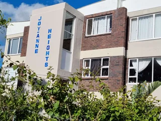 Investment  opportunity Apartment in Amalinda.