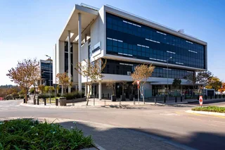 Beautifully designed office space for 1 person in Spaces Menlyn Maine.