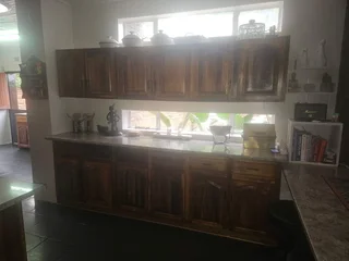 Spacious family home plus flat