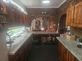 Spacious family home plus flat