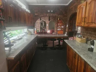 Spacious family home plus flat