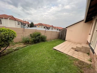 Secure 2-bedroom And 1-bathroom  Townhouse In Northwold, Randburg