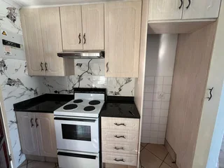 Secure 2-bedroom And 1-bathroom  Townhouse In Northwold, Randburg