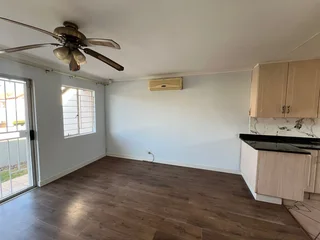 Secure 2-bedroom And 1-bathroom  Townhouse In Northwold, Randburg