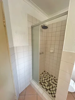 Secure 2-bedroom And 1-bathroom  Townhouse In Northwold, Randburg