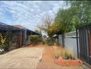 Charming Family Home in Desirable Beaconsfield