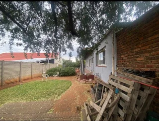 Charming Family Home in Desirable Beaconsfield