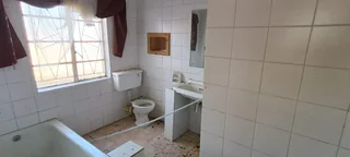 CATTLE AND SHEEPFARM. STRONG WATER.GOOD INFRASTRUCTURE.