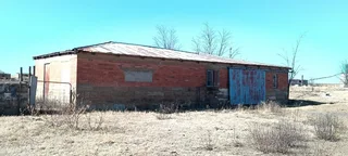 CATTLE AND SHEEPFARM. STRONG WATER.GOOD INFRASTRUCTURE.