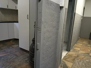 1. &#34;Prime Space to let in Queensburgh