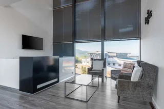 Find a professional address for your business in Regus Victoria Country Club.