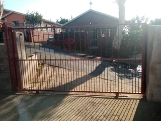 Freestanding three bedroom home in Westham for sale